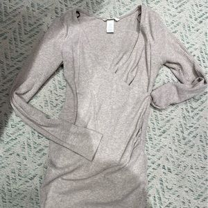 H&M Maternity Nursing Shirt